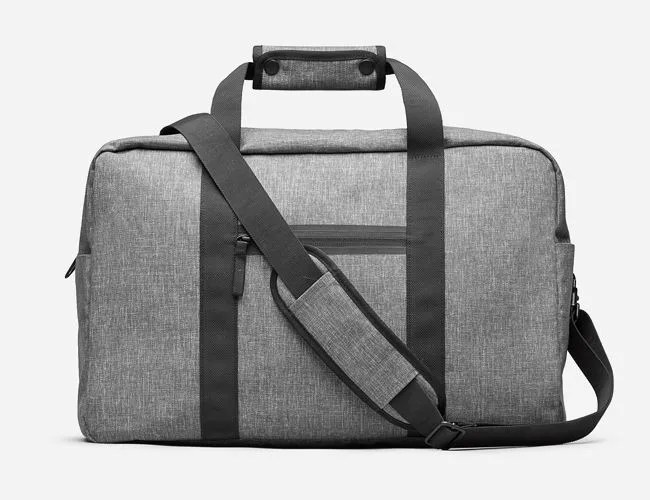 Everlane-Nylon-Weekender-Gear-Patrol