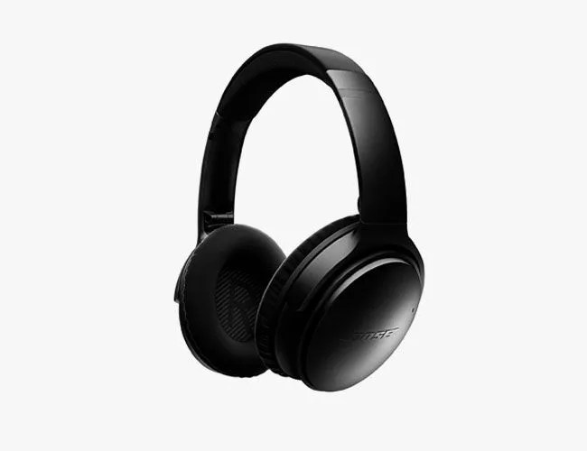 all-black-headphones-gear-patrol-bose