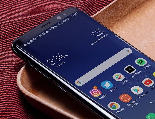 galaxy-s8-gear-patrol-feature