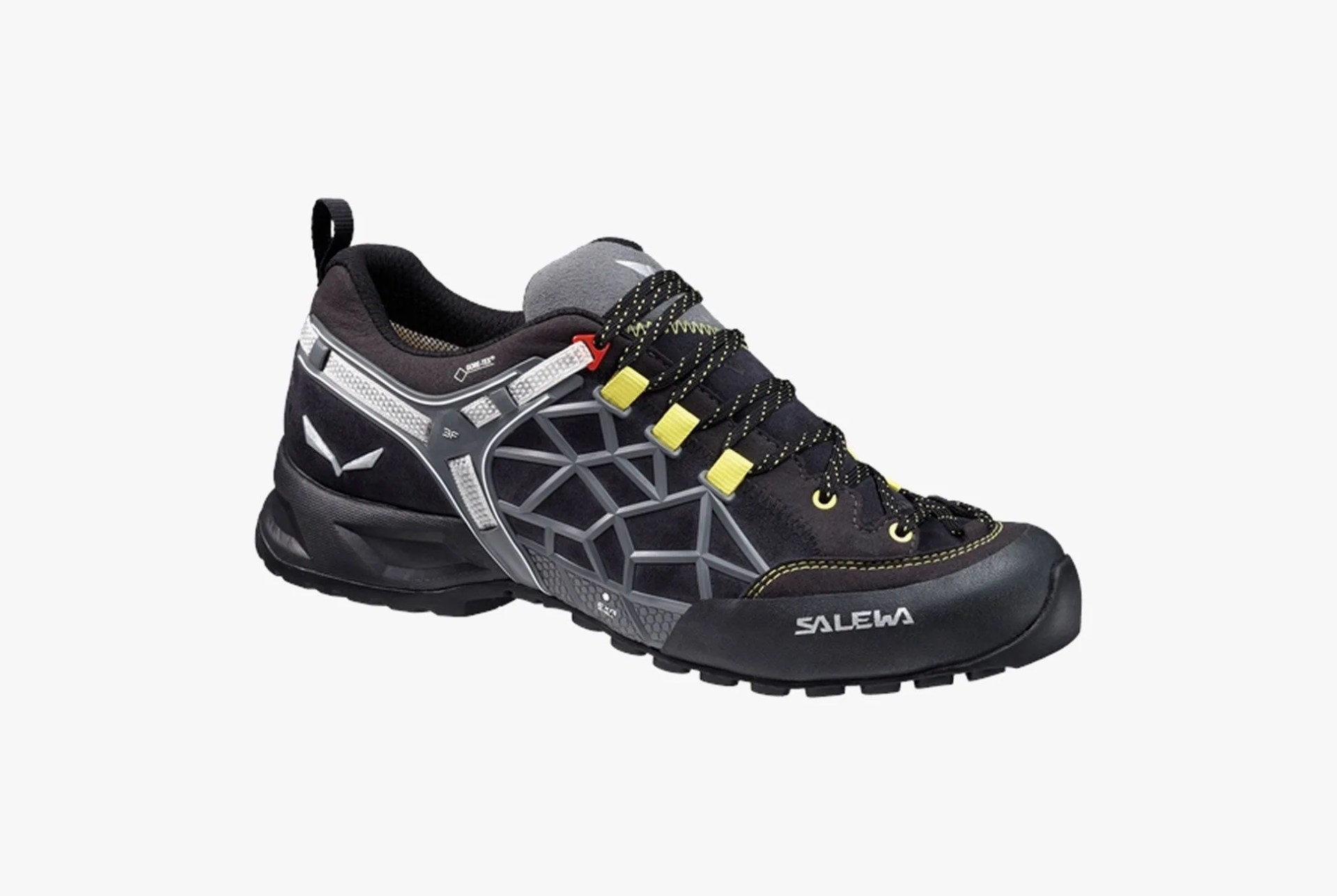 3-day-hike-essentials-gear-patrol-salewa