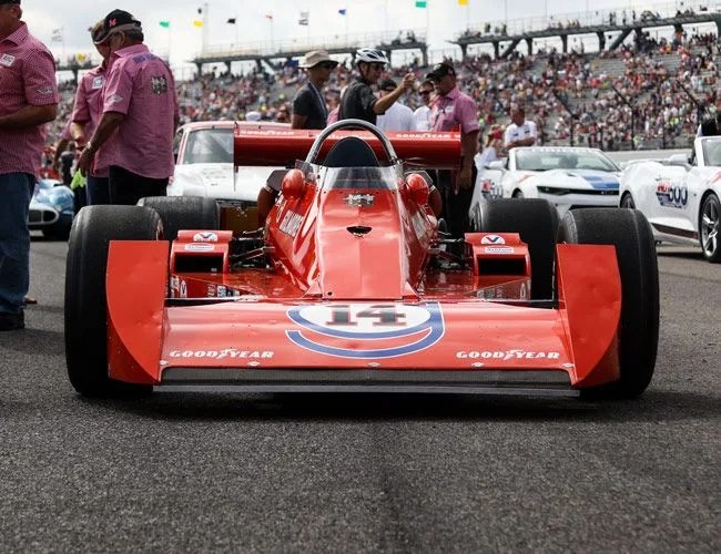 All-the-Best-Vintage-Race-Cars-From-Gasoline-Alley-At-the-2017-Indy-500-Gear-Patrol-Full-Featured