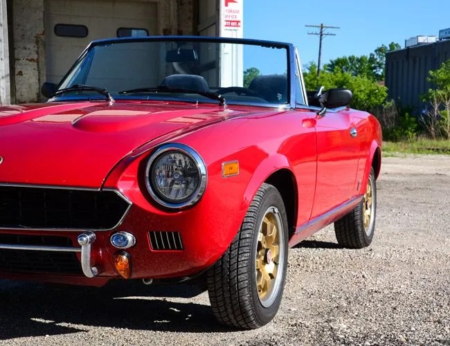 Fiat-Spider-Gear-Patrol-LEAD-
