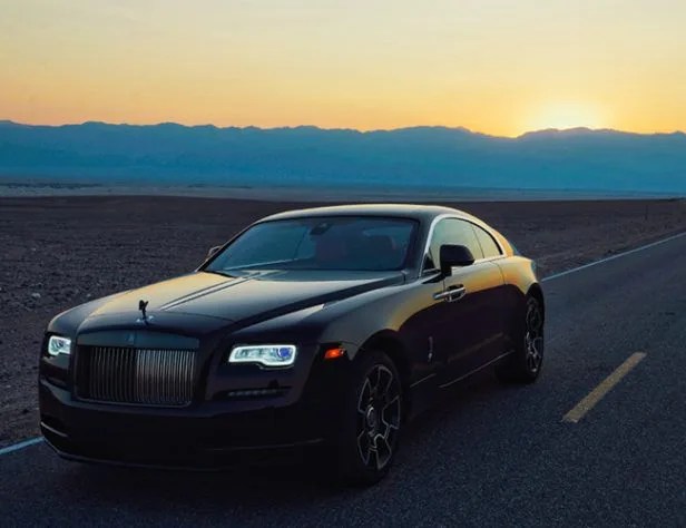 gear-patrol-rolls-royce-black-badge-lead