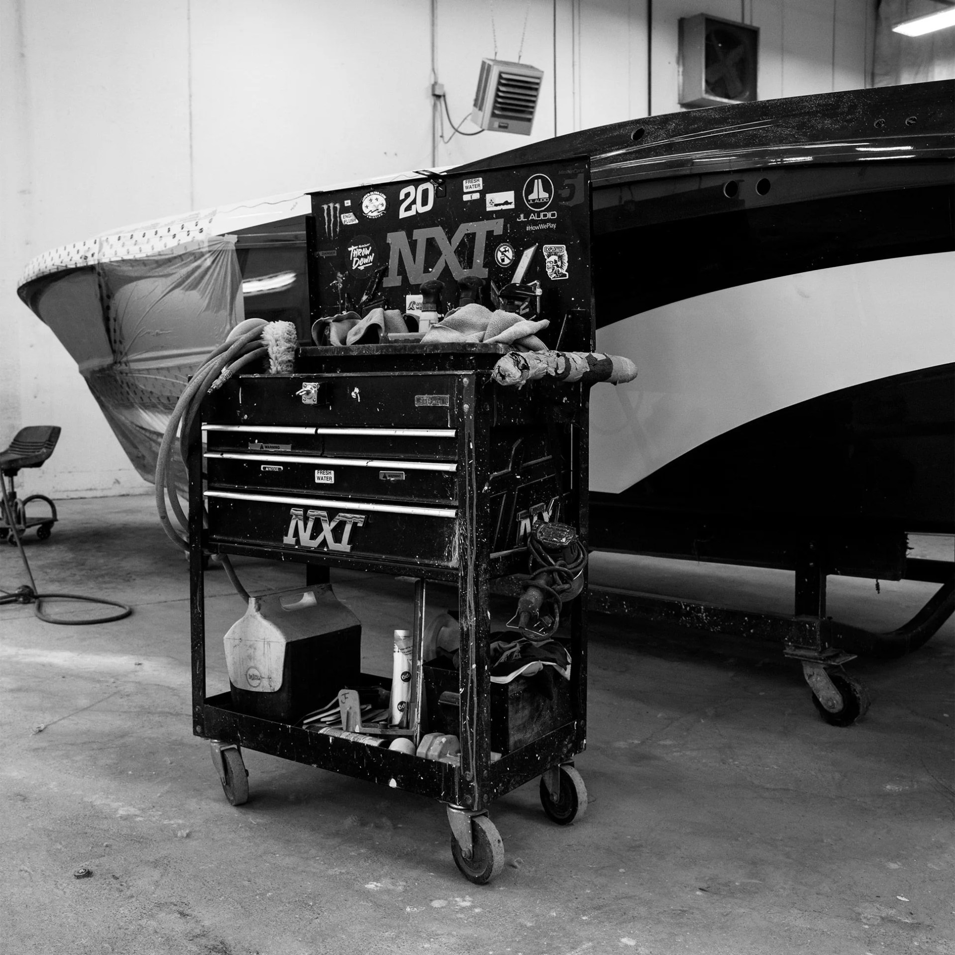 mastercraft-factory-tour-gear-patrol-slide-5