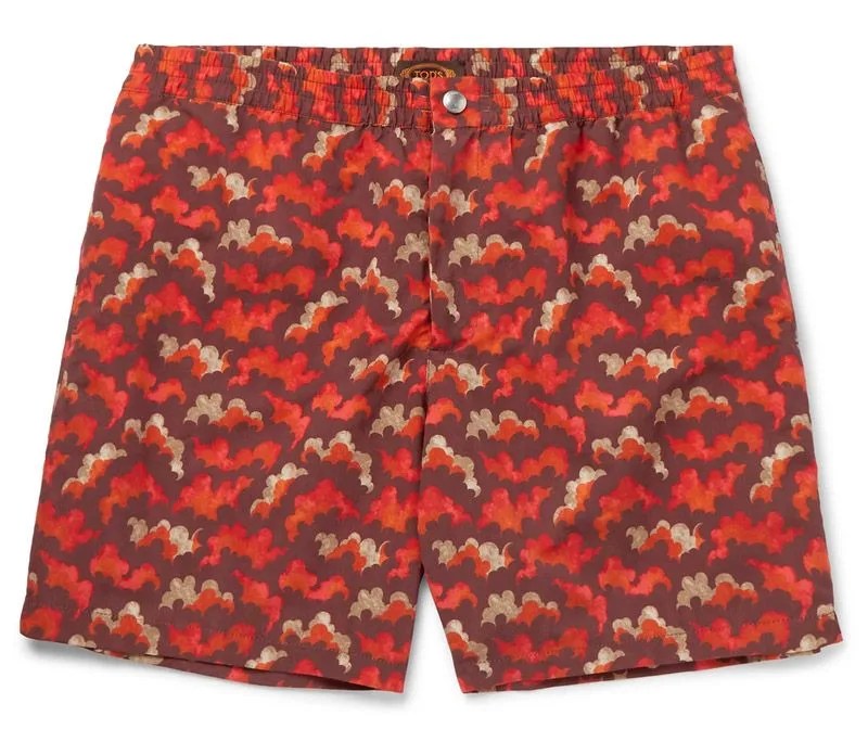upscale-summer-look-gear-patrol-swimshorts