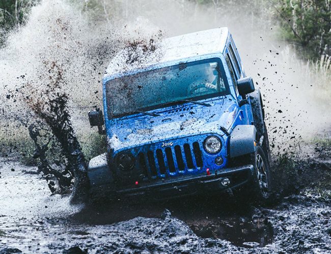 2016-Wrangler-Unlimited-Rubicon-Feature