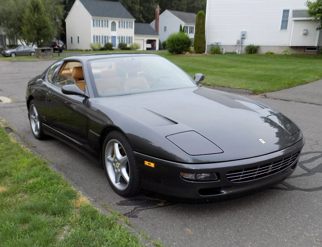 5-Very-Different-Manual-Transmission-Cars-Made-for-Summer-Shifting-gear-patrol-ferrari 456