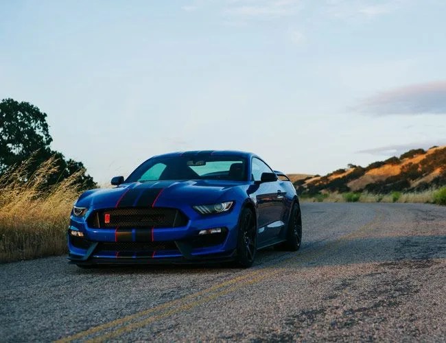 Ford-GT350R-Gear-Patrol-Lead-Featured