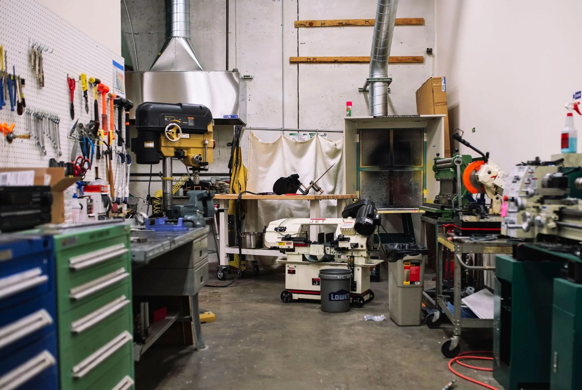 REI-lab-gear-patrol-slide-3