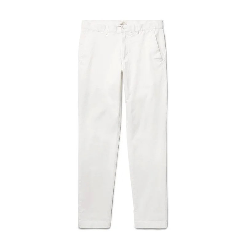 The-20-Best-Style-Basics-for-Men-gear-patrol-Connor-slim