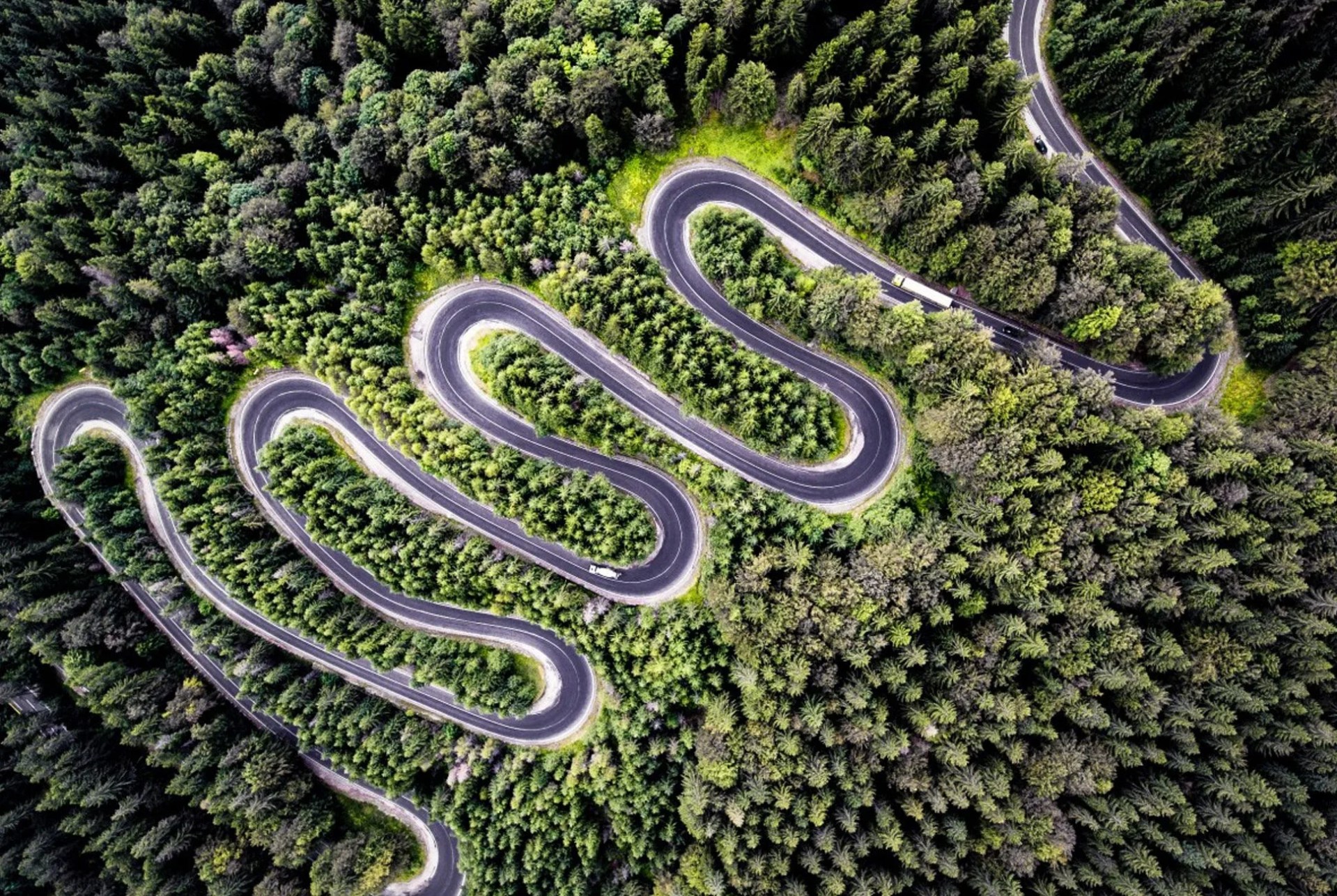 The-Best-Drone-Photos-of-2017-gear-patrol-nature-2