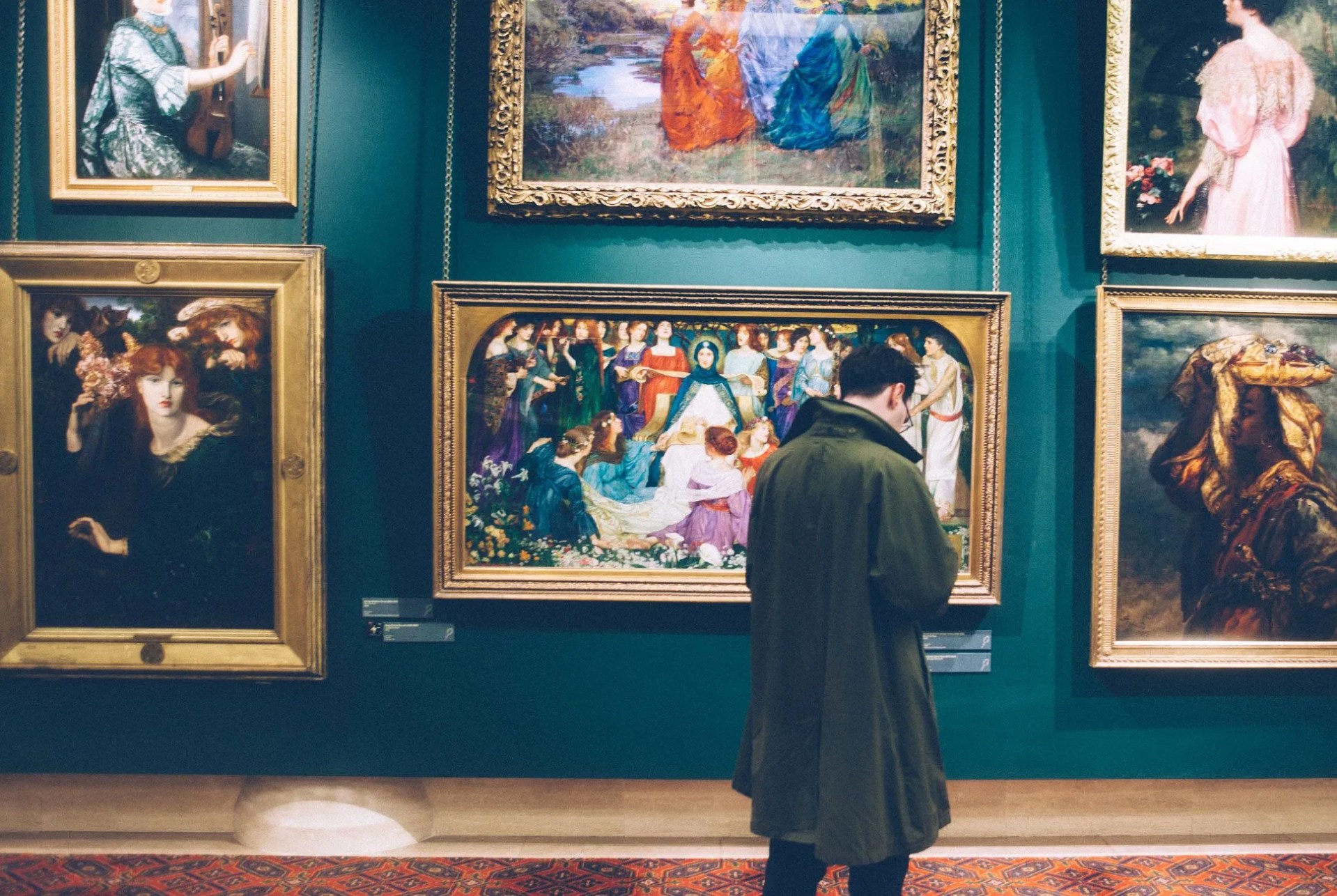 mailbag-gear-patrol-how-to-buy-art-full-lead
