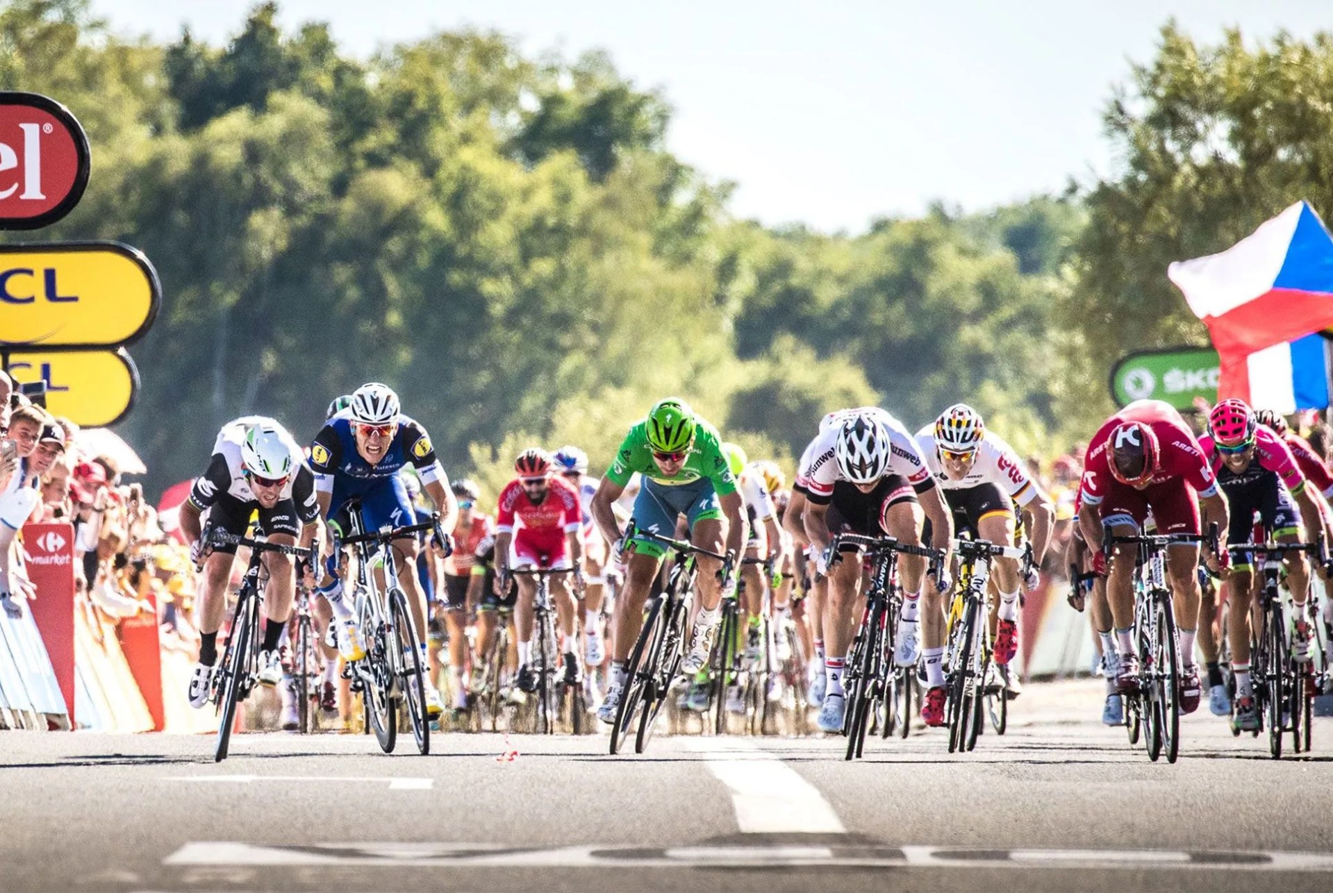 tour-de-france-gear-patrol-full-lead