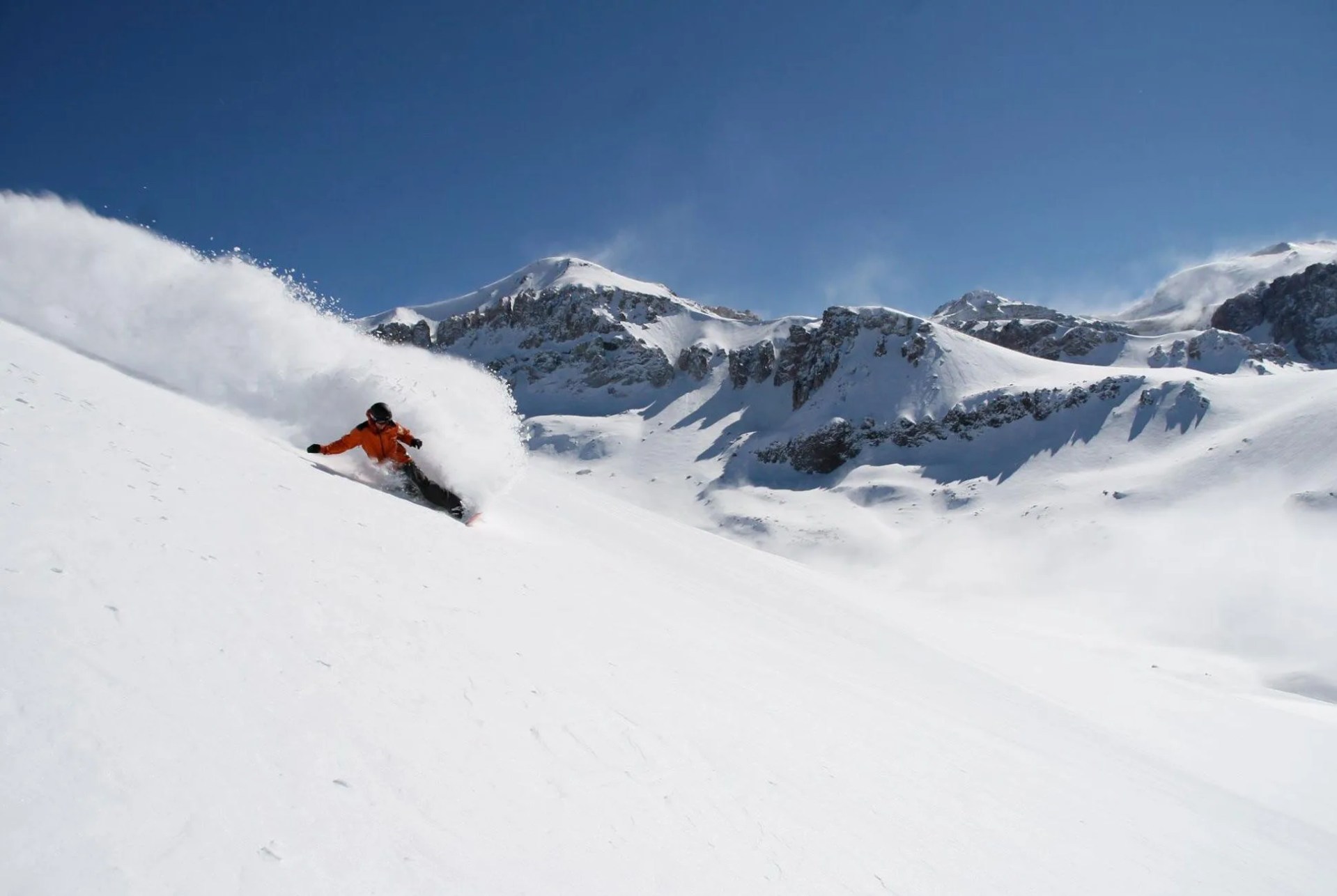 valle-nevado-gear-patrol-full-lead