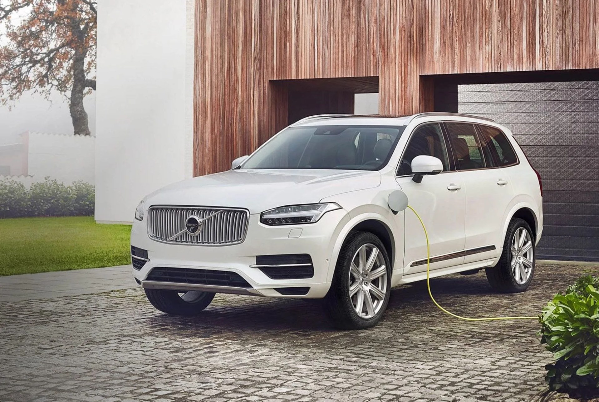 15-Best-Luxury-Cars-of-2017-for-Under-$100,000-GEAR-PATROL-XC90