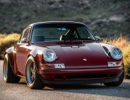 A-Better-911-Engine-Singer-gear-patrol-lead-feature-