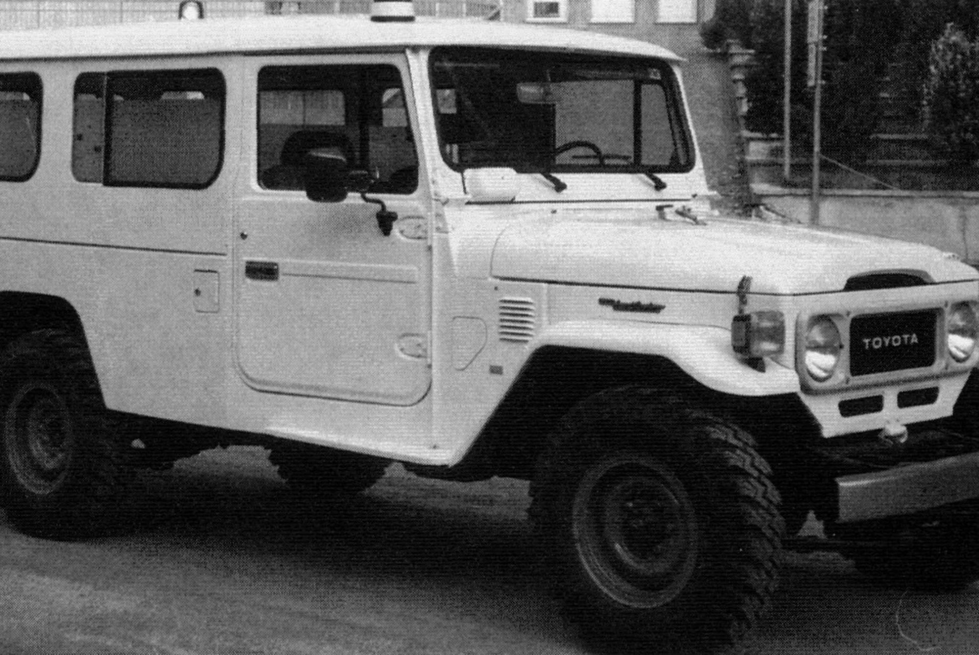 Cars-Under-15k-Gear-Patrol-Troopy