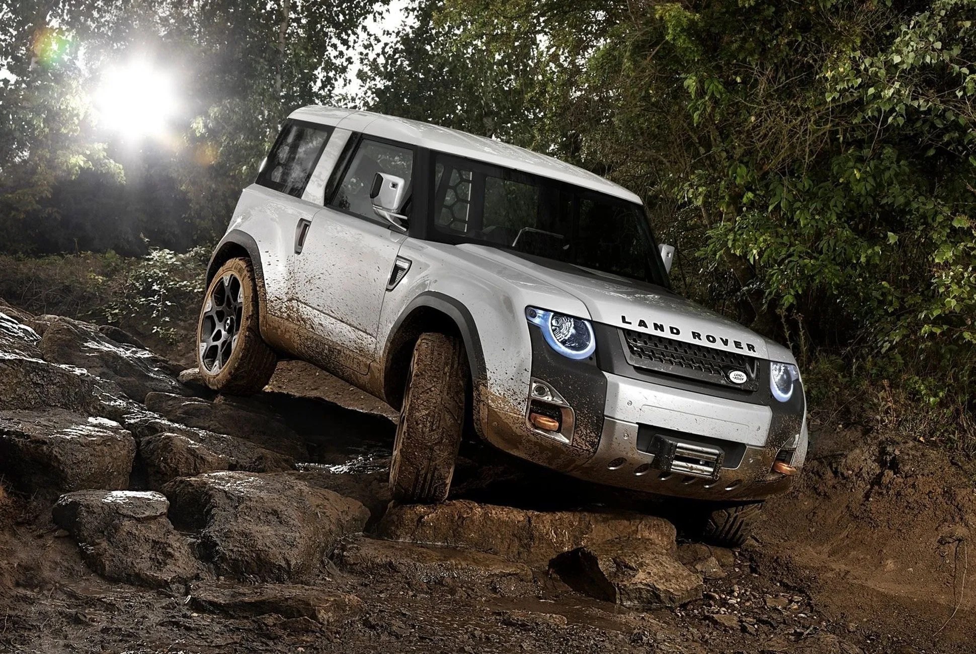Defender-Next-Gen-gear-patrol-lead-full