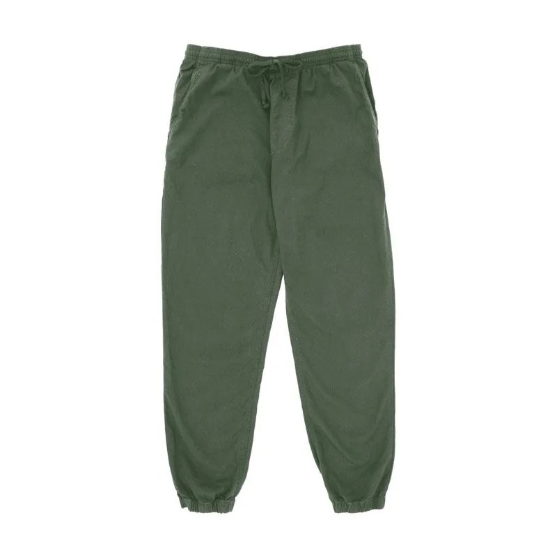 Drawstring-Pants-Are-an-Easy-Wardrobe-Staple-gear-patrol-Jeffrey-Pants