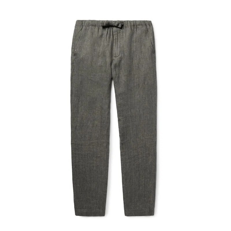 Drawstring-Pants-Are-an-Easy-Wardrobe-Staple-gear-patrol-Linen-Draw-Strings