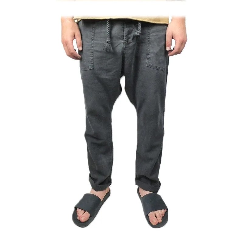 Drawstring-Pants-Are-an-Easy-Wardrobe-Staple-gear-patrol-P23-GI-Linen-Pants