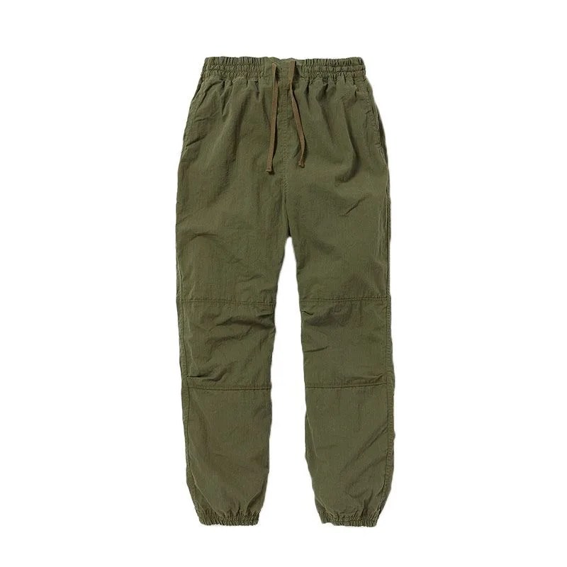 Drawstring-Pants-Are-an-Easy-Wardrobe-Staple-gear-patrol-Ribbed-Flight-Pants