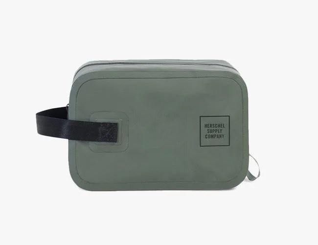 The-15-Best-Dopp-Kits-for-Any-Style-and-Budget-gear-patrol-full-featured
