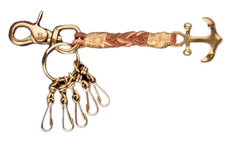 The-Best-Keychain-Upgrades-for-Men-gear-patrol-Damasquina