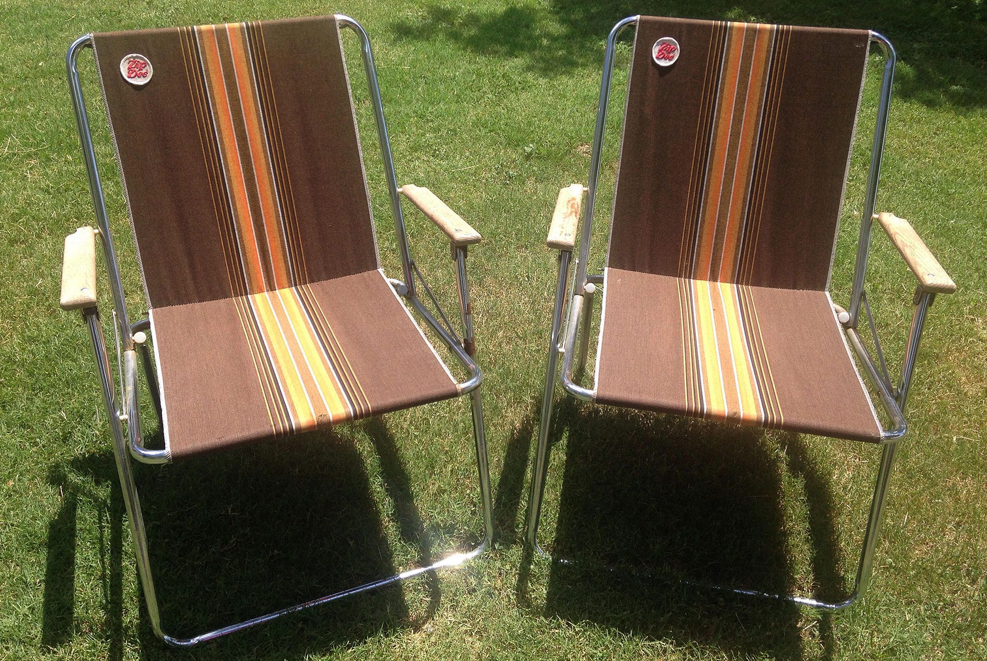 Vintage-RV-Fabric-Chrome-Lawn-Chairs-gear-patrol-lead-full
