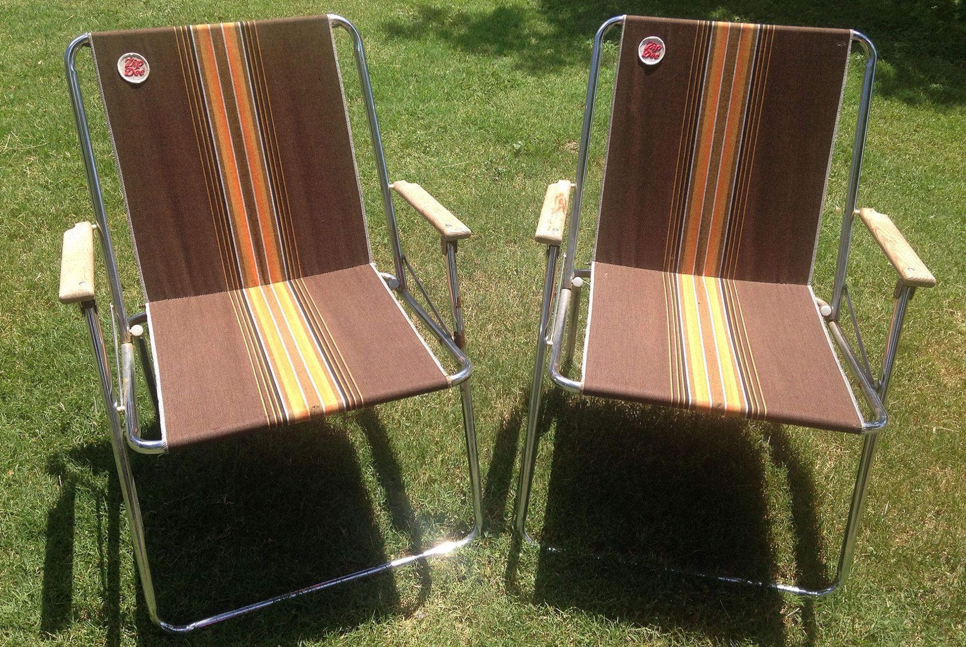 Vintage-RV-Fabric-Chrome-Lawn-Chairs-gear-patrol-lead-full