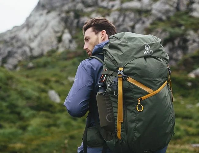 gear-patrol-halti-lead