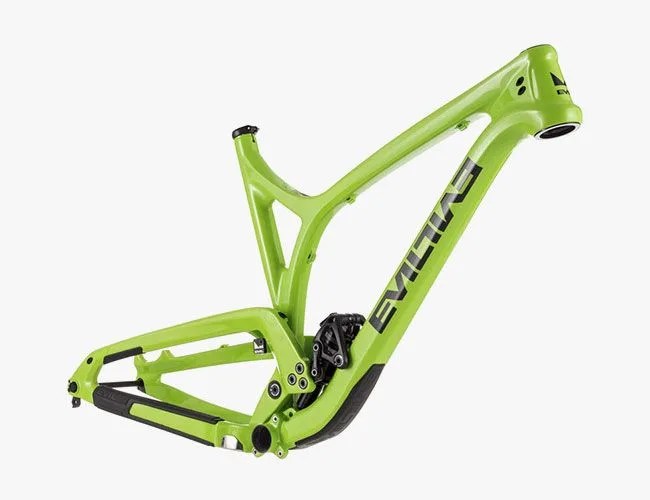 Competitive-Cyclist-Sale-gear-patrol-feautre