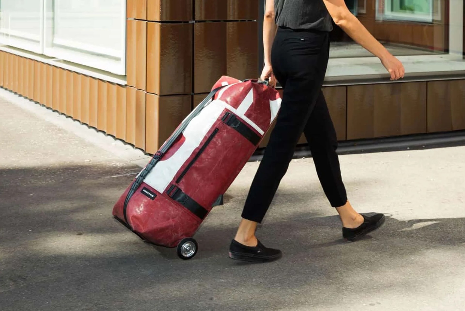 Freitag-Blow-Up-Bag-gear-patrol-full-lead