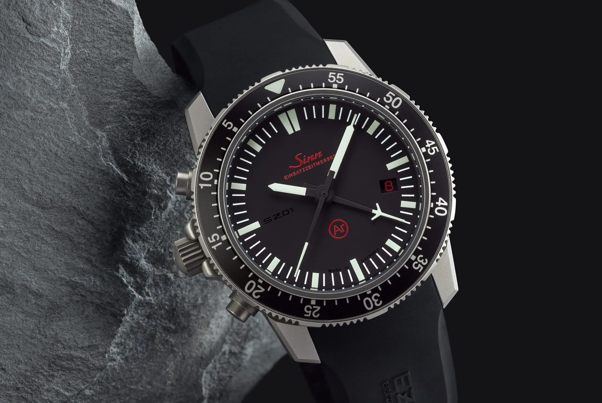 Sinn-EZM-1.1-gear-patrol-lead-full