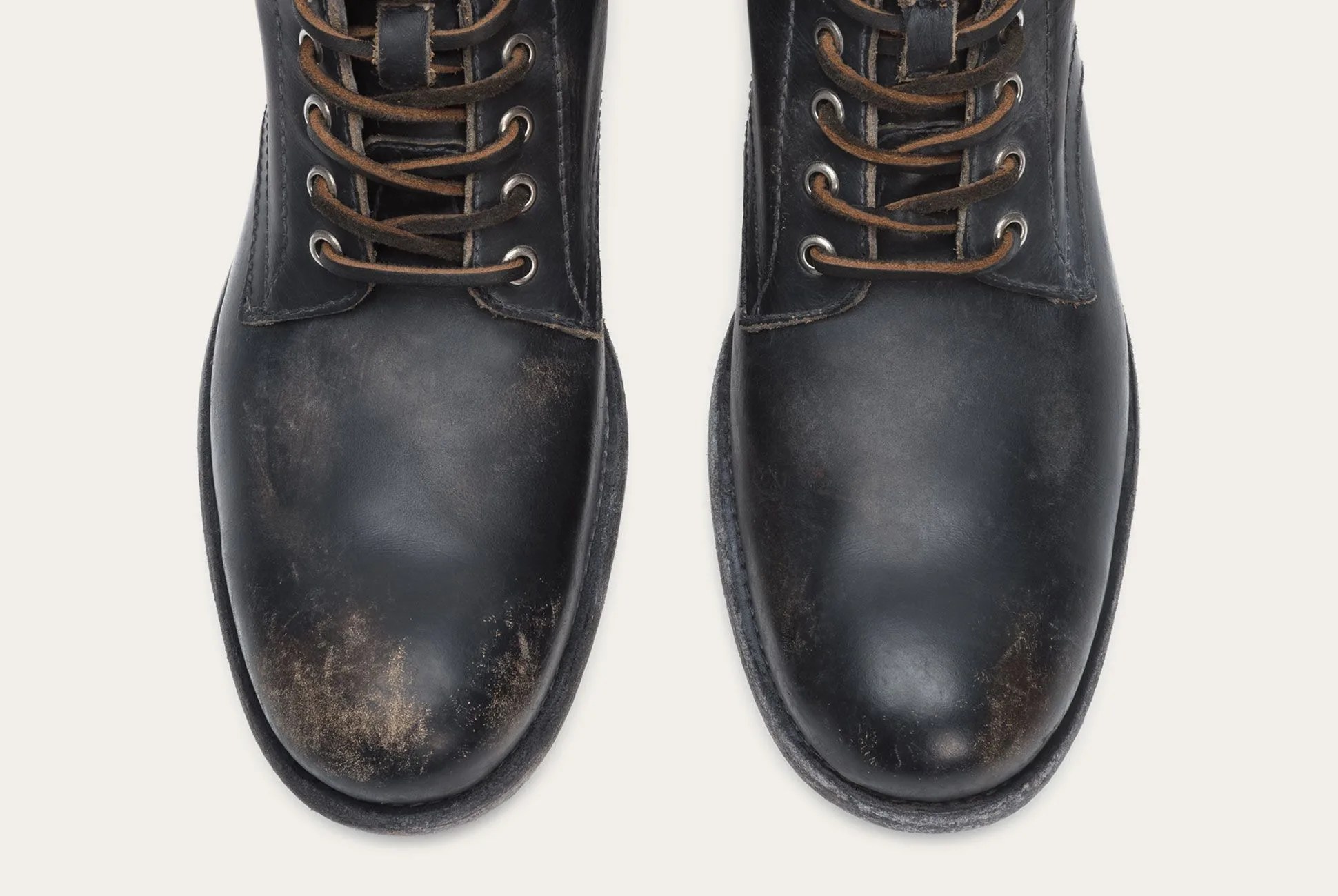staff-picks-gear-patrol-frye-full-lead