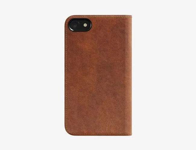 5-Essential-Cases-for-iPhone-8-and-iPhone-8-Plus-gear-patrol-Leather-folio