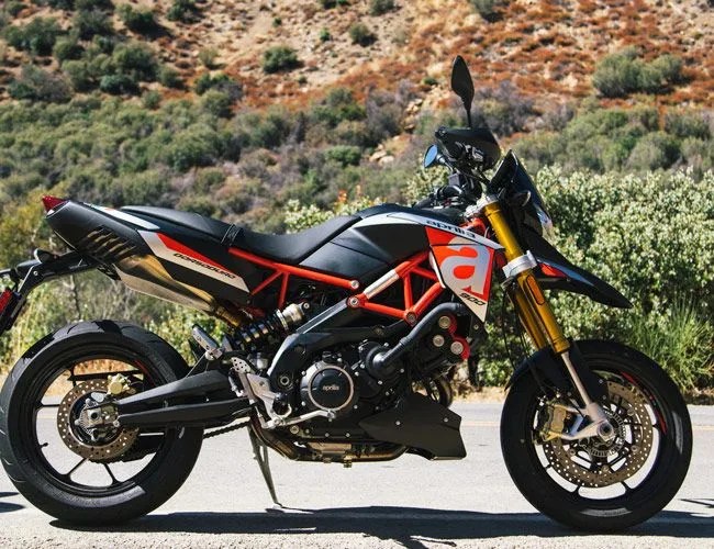 Aprillia-Preview-Gear-Patrol-Lead-Featured