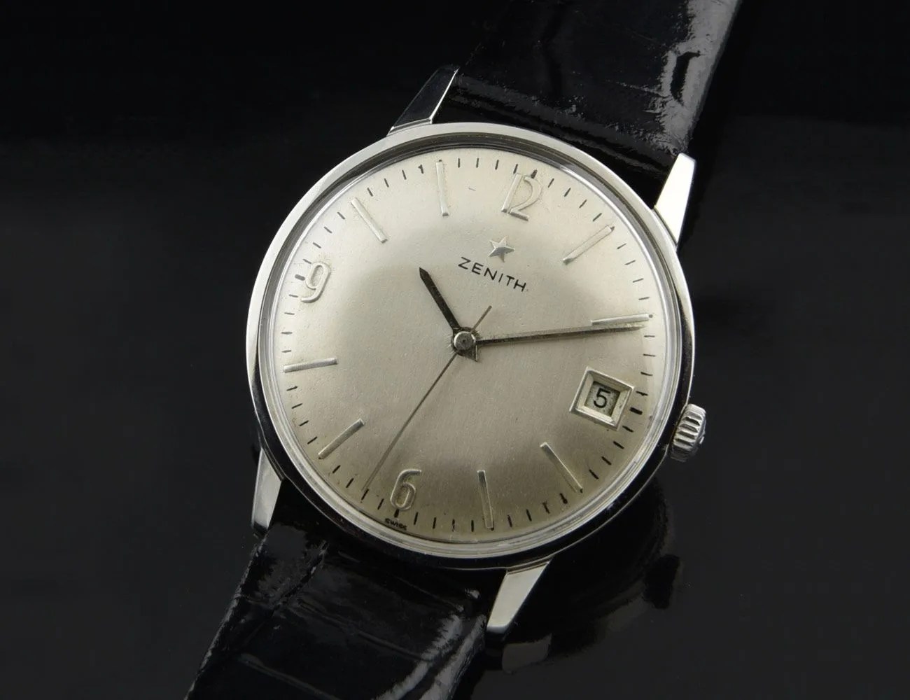 Found-3-Simple-Watches-gear-patrol-zenith