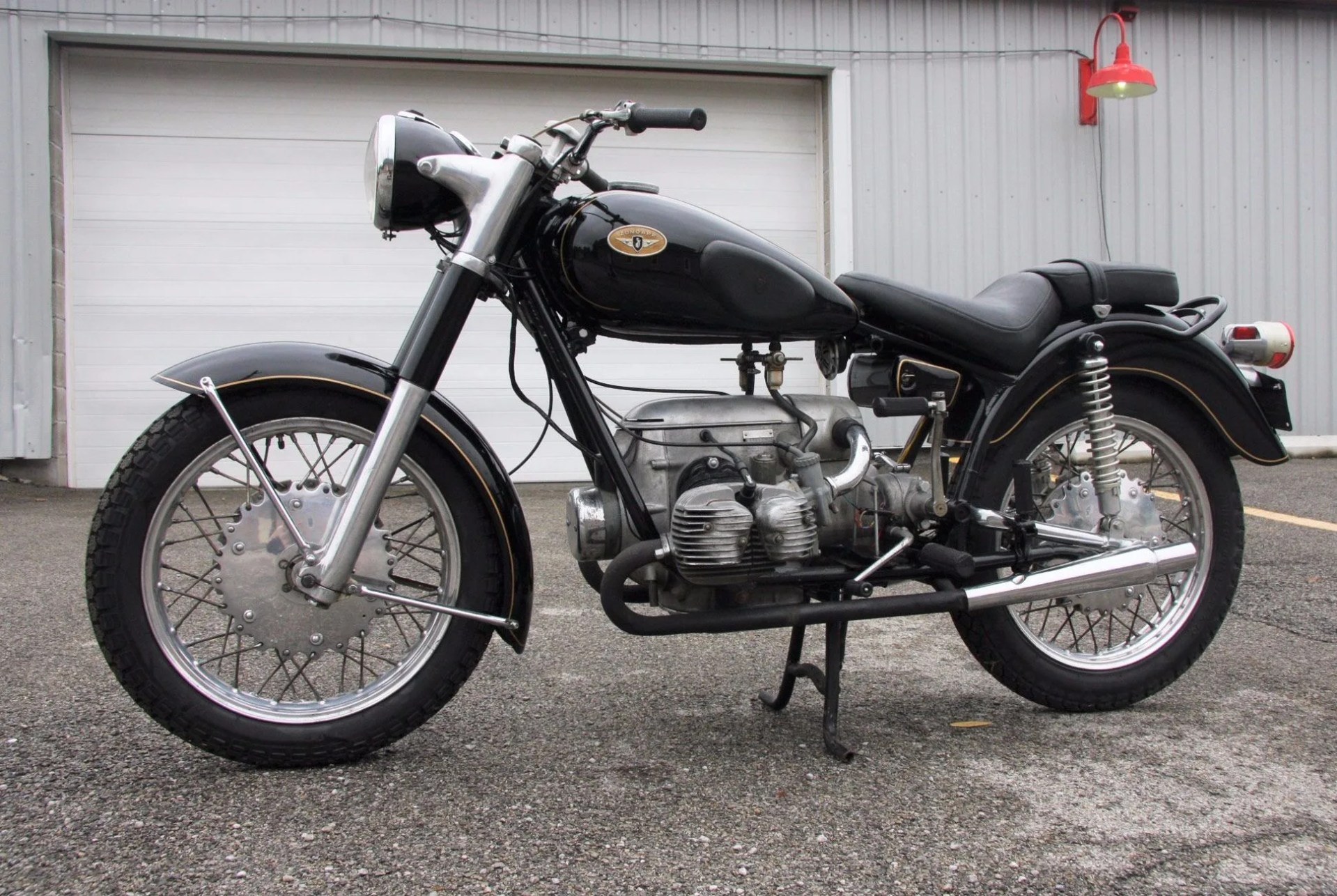 Found-5-Affordable-Vintage-Motorcycles-gear-patrol-lead-full