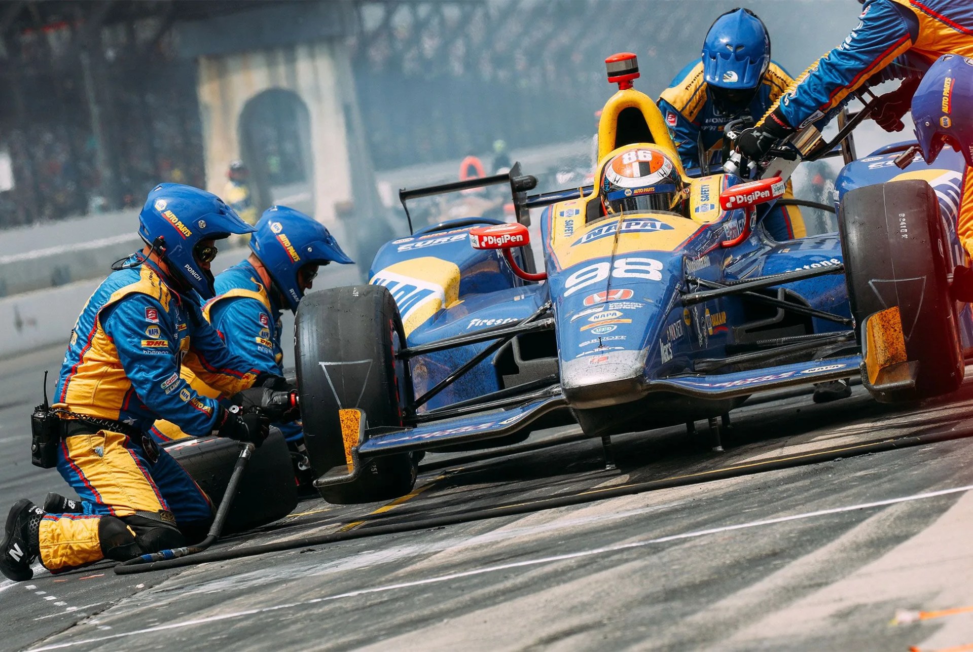 Indy-500-Gear-Patrol-Slide-26