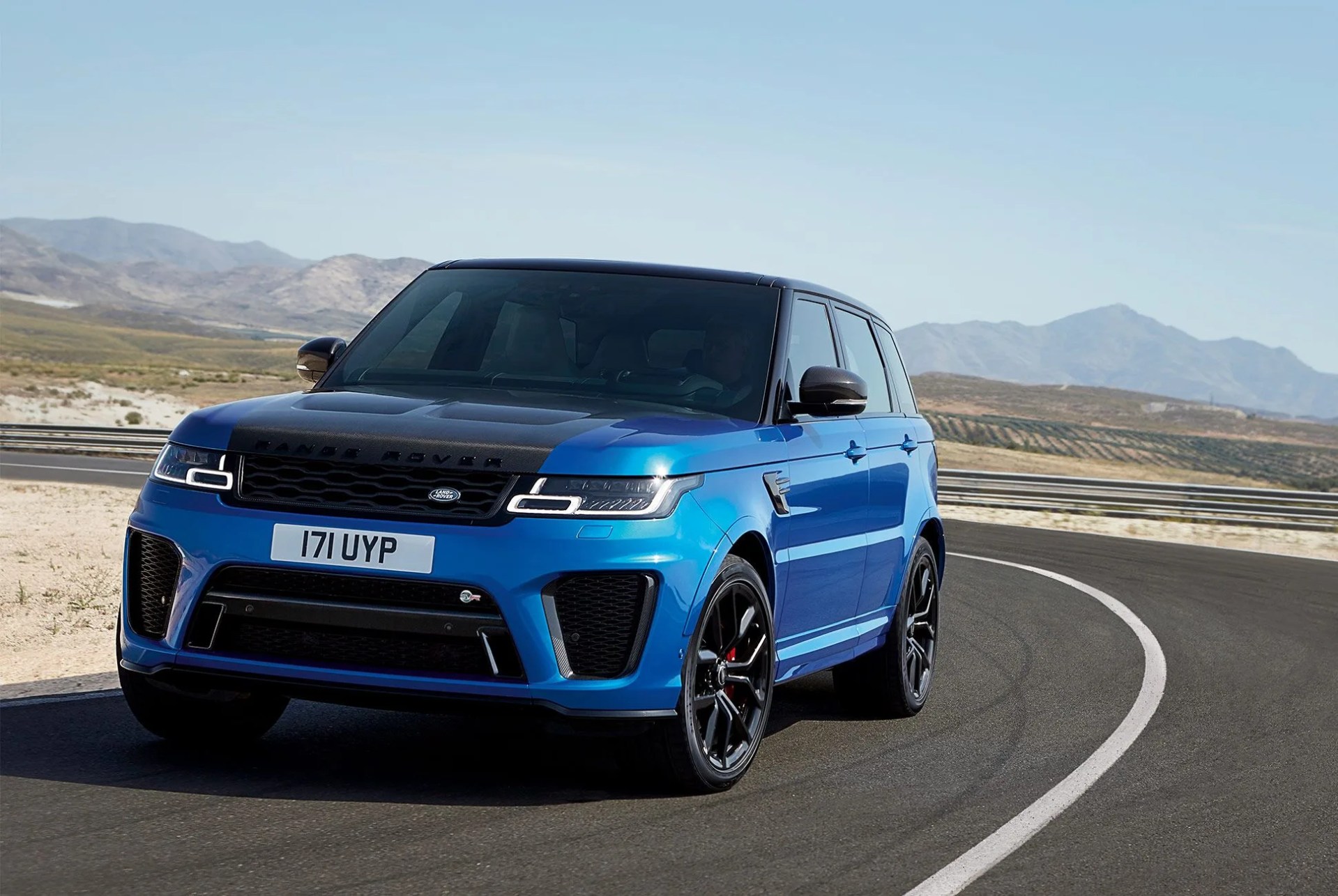 Range-Rover-SVR-gear-patrol-4
