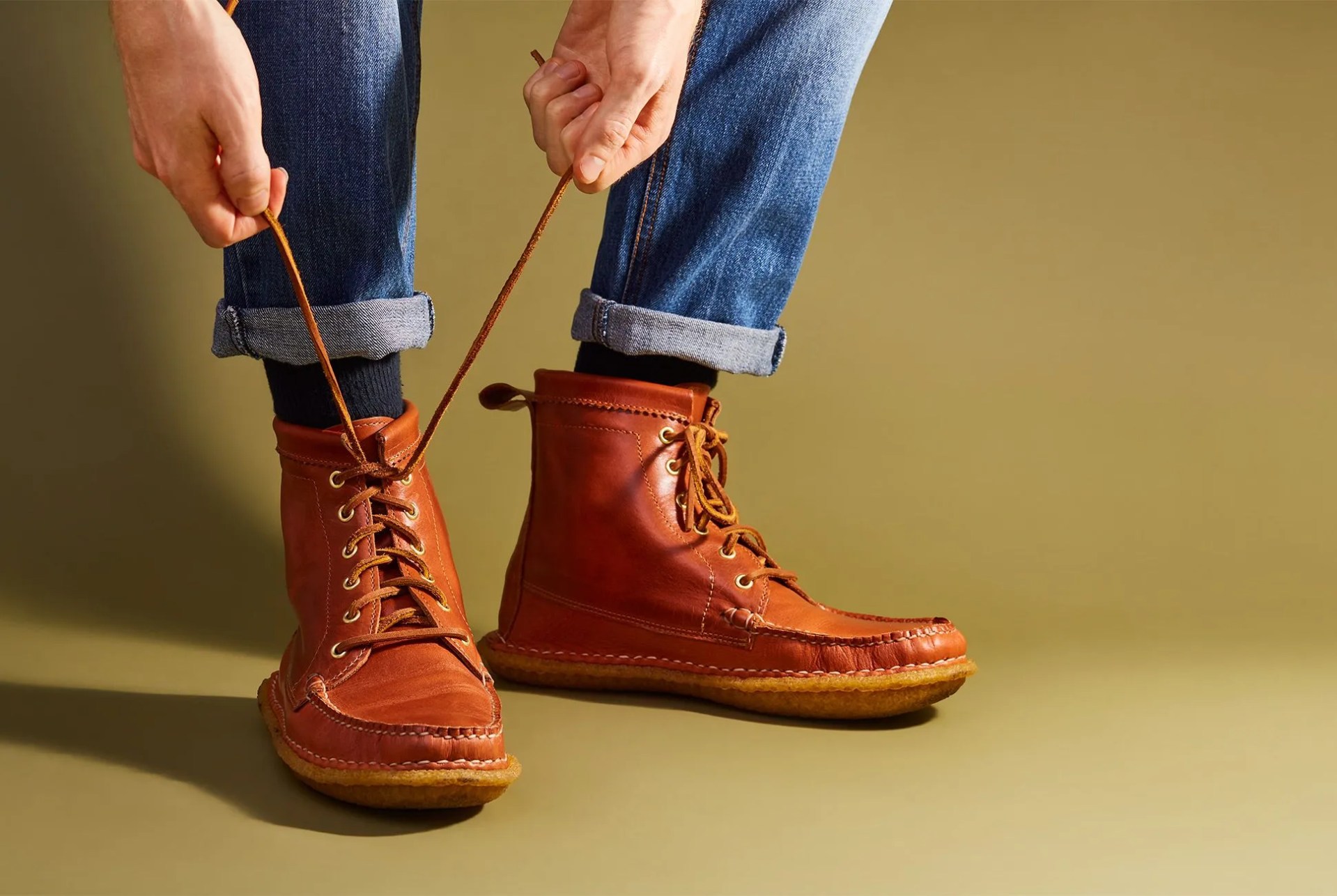 winter-hunting-boots-gear-patrol-full-lead