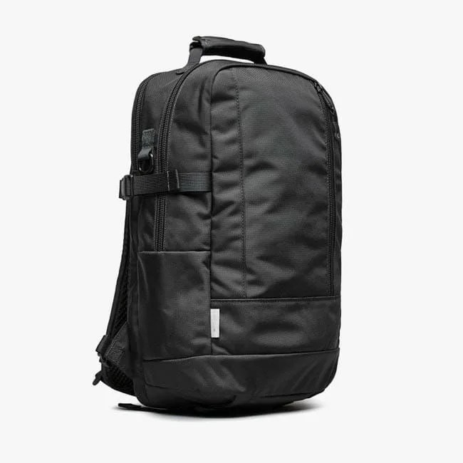 12-Guys-Globetrotter-Gear-Patrol-dsptch-HP