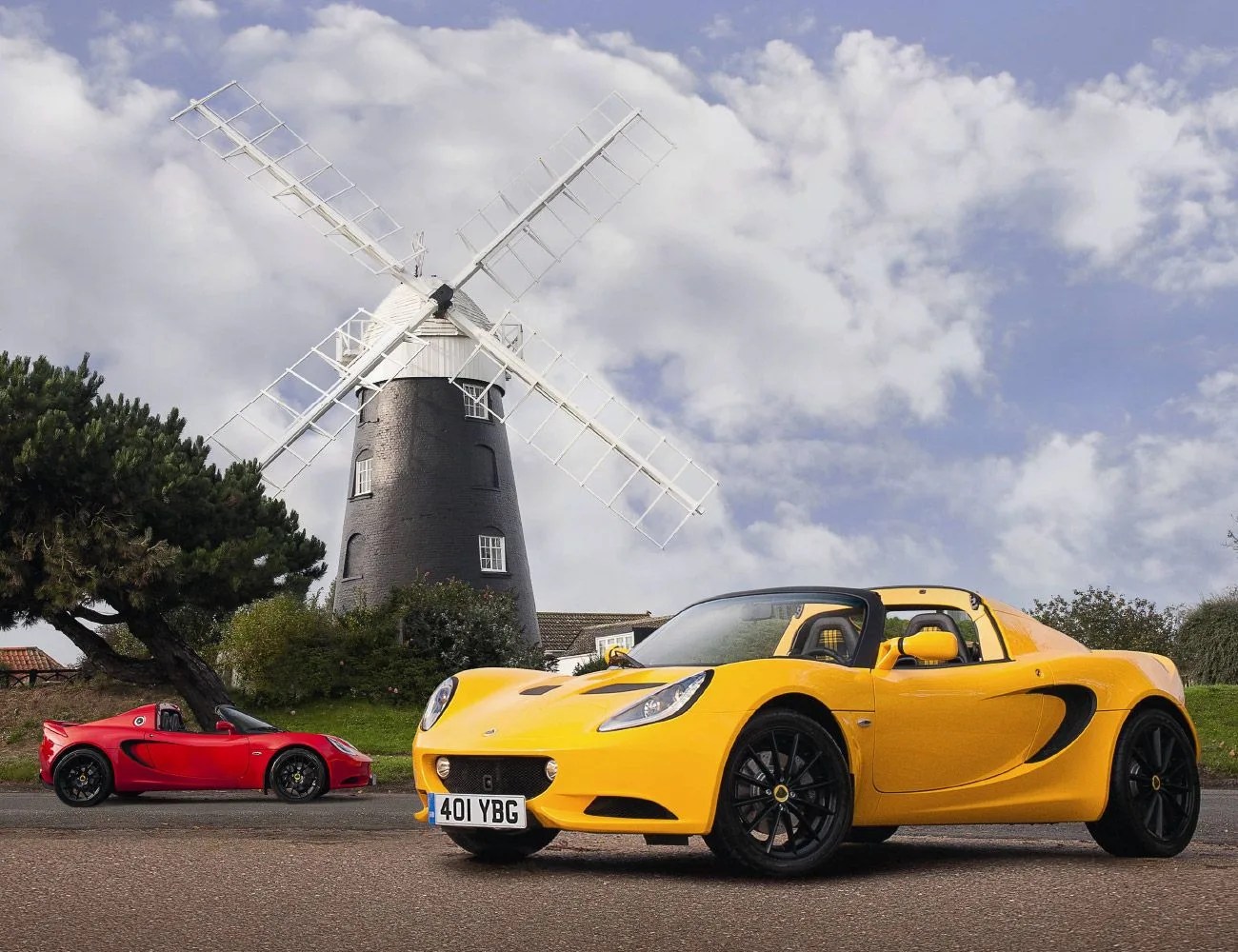 5-Least-Complicated-Cars-gear-patrol-elise-sport