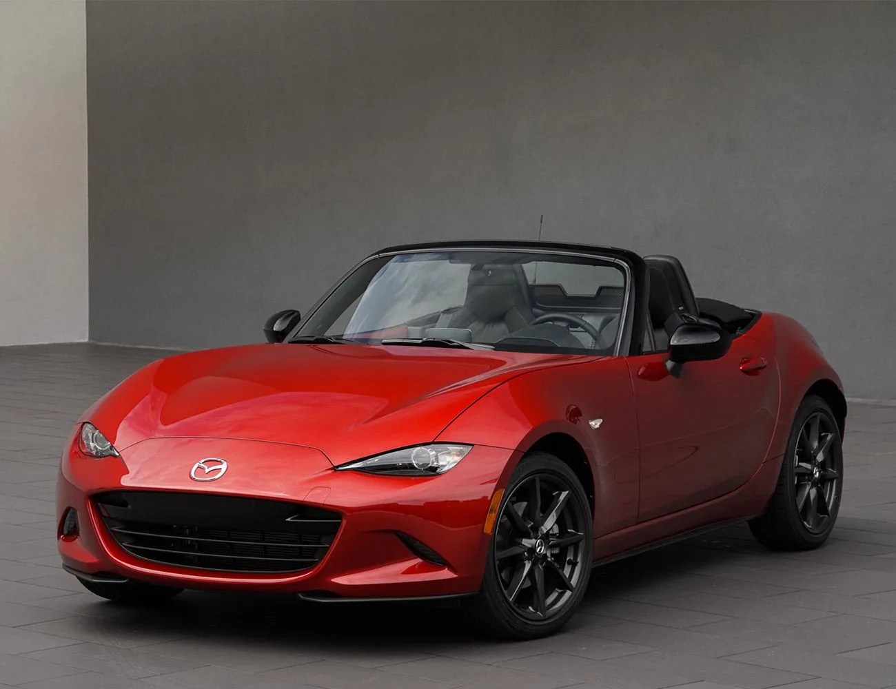 5-Least-Complicated-Cars-gear-patrol-mx5-miata-sport