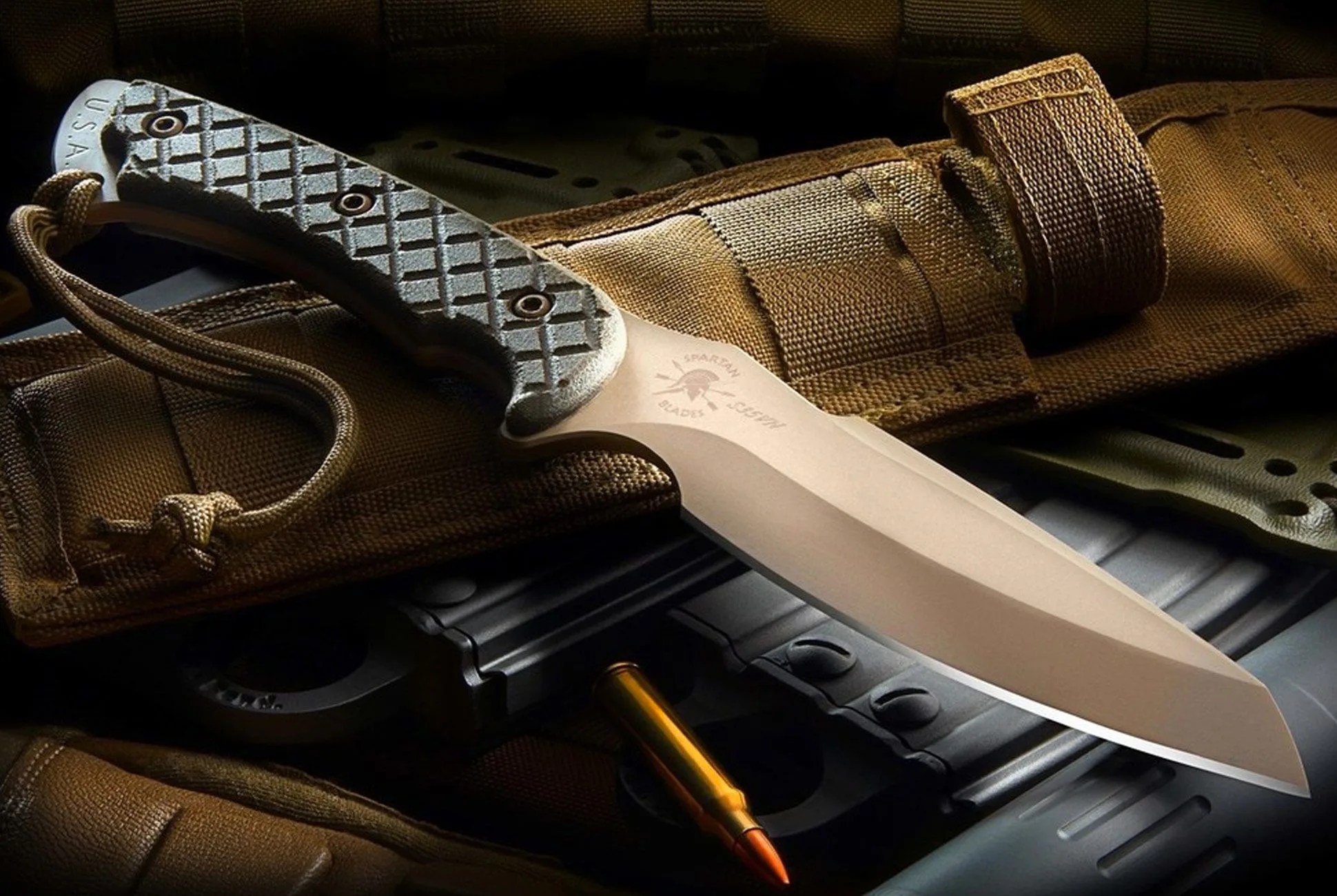 Best-Knives-of-the-Year-gear-patrol-Hybris-full-lead