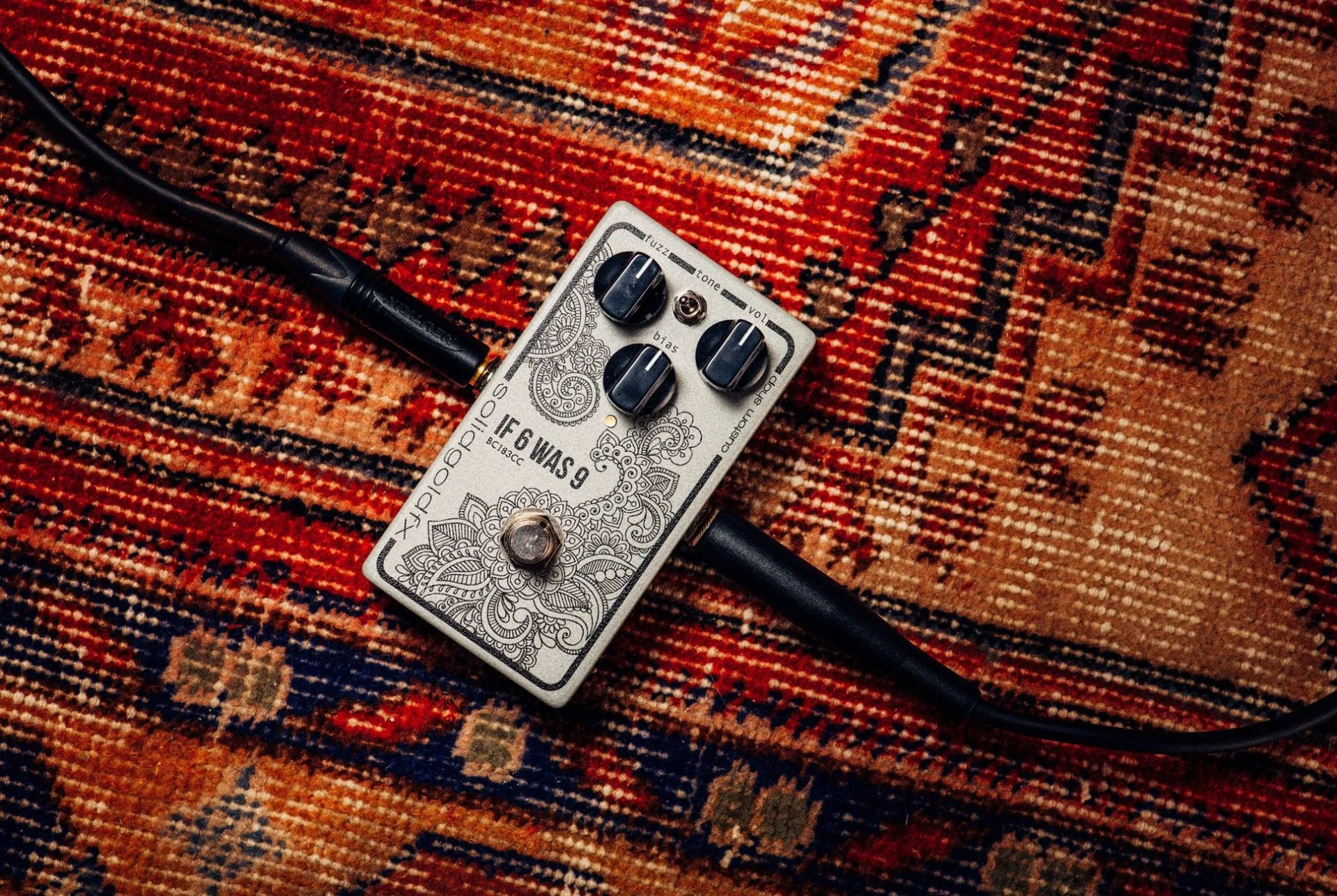 Fuzz-Pedals-Gear-Patrol-solidgoldfx