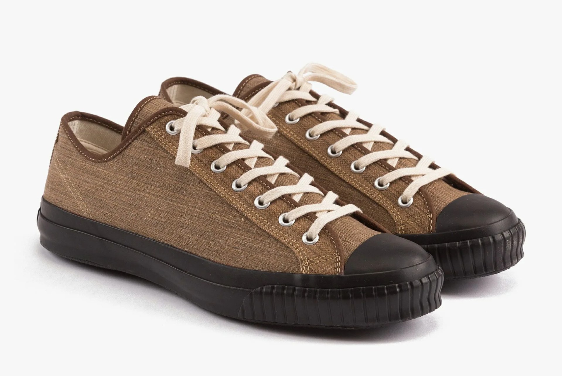 canvas-sneakers-gear-patrol-full-lead