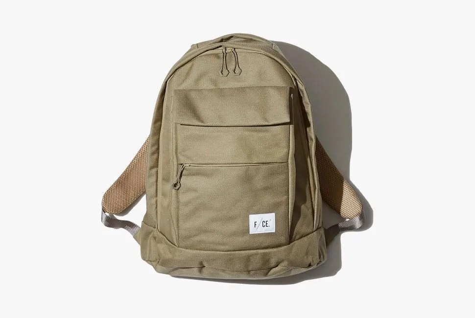 gear-patrol-store-f-ce-g-c-day-pack-3_1024x1024