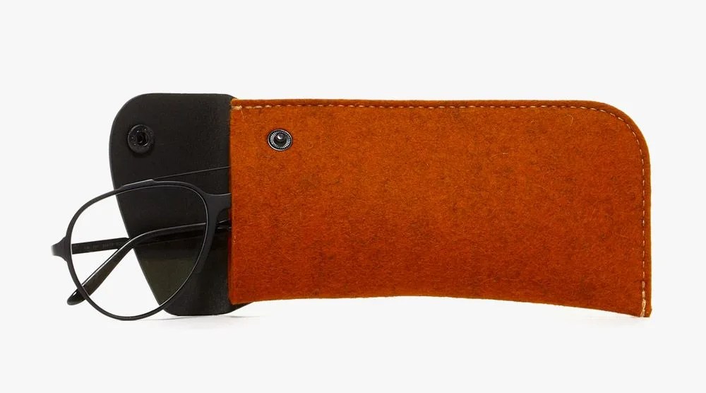 15-Best-Gifts-Under-50-Dollars-Designer-gear-patrol-graf-lantz-felt-eyeglass-sleve-anzen